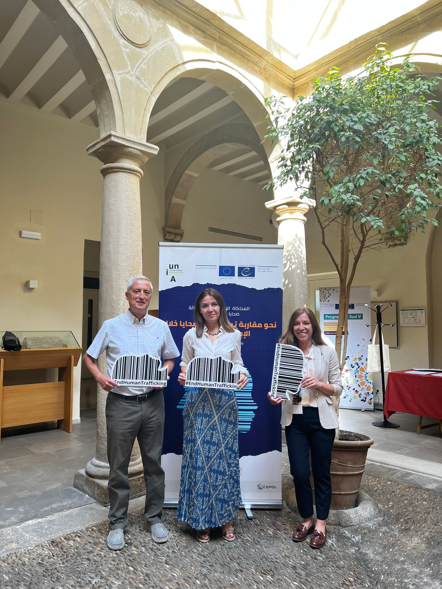 Gerardo Ruiz-Rico, con Pilar Morales Fernández-Shaw, Cheffe du bureau du Conseil de l’Europe à Tunis et Coordinatrice de la politique de voisinage avec le Sud de la Méditerranéel